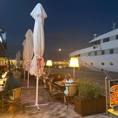 мarelis Luxe Port Apartament *