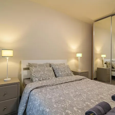 мarelis Luxe Port Апартамент
