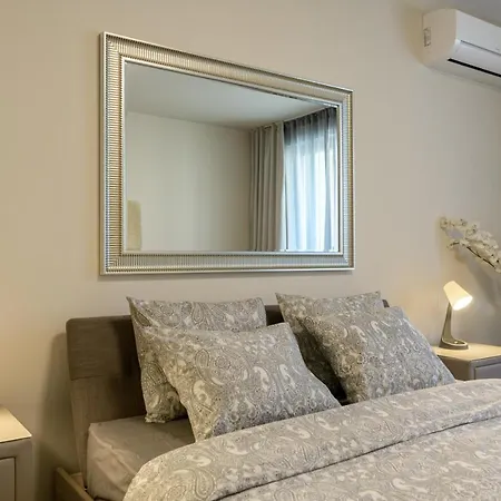 Апартамент мarelis Luxe Port Варна