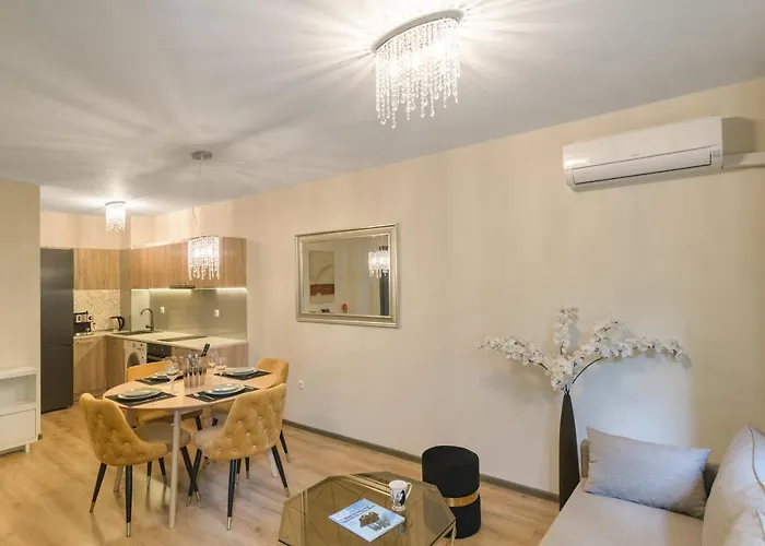 мarelis Luxe Port Apartment Warna